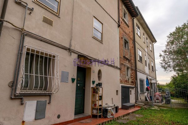 casa indipendente in vendita a Pisa in zona Putignano