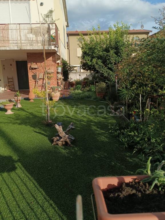 appartamento in vendita a Pisa in zona Riglione