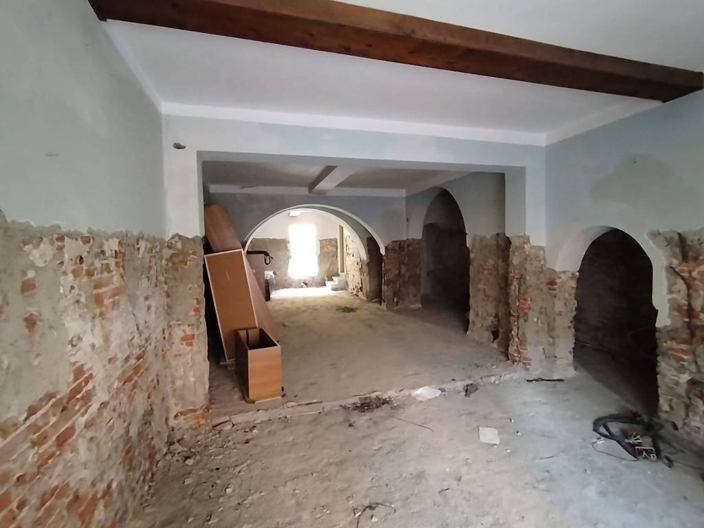 locale commerciale in vendita a Pisa in zona Centro Storico