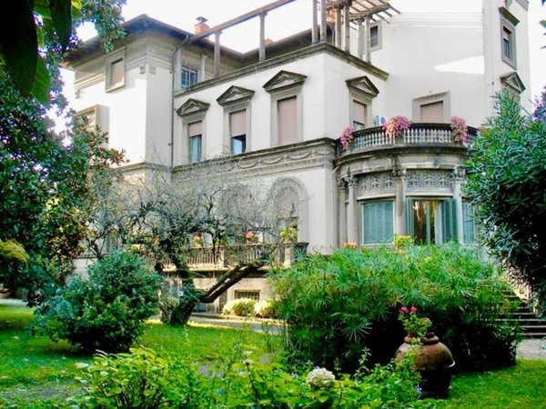 villa in vendita a Pisa in zona Stazione