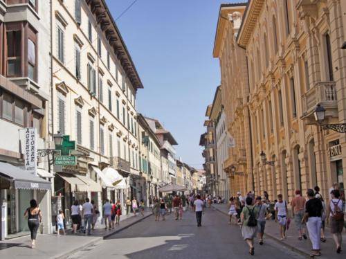 locale commerciale in vendita a Pisa in zona Centro Storico