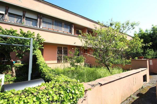 casa indipendente in vendita a Pisa in zona Porta a Mare