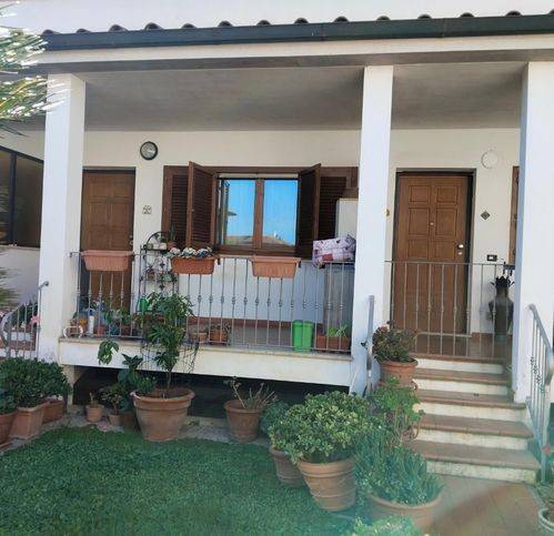 casa indipendente in vendita a Pisa in zona La Vettola