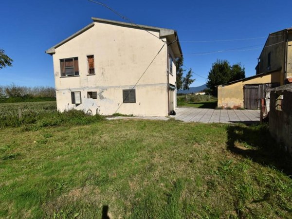 casa indipendente in vendita a Pisa in zona Centro Storico