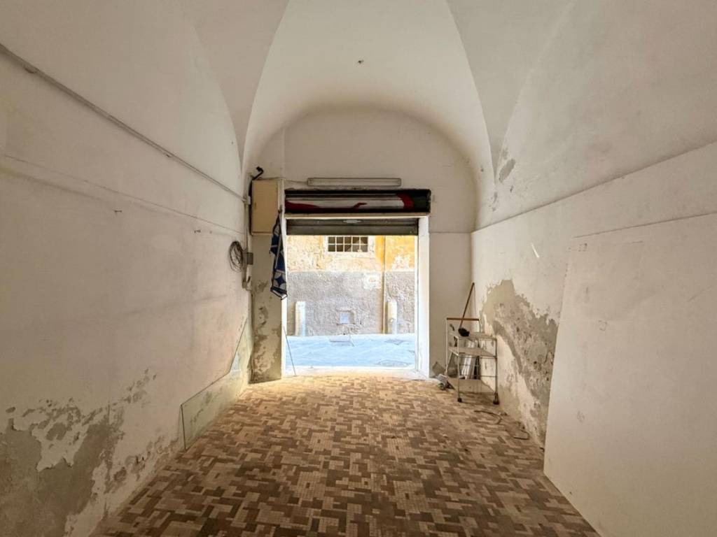 negozio in vendita a Pisa in zona Centro Storico