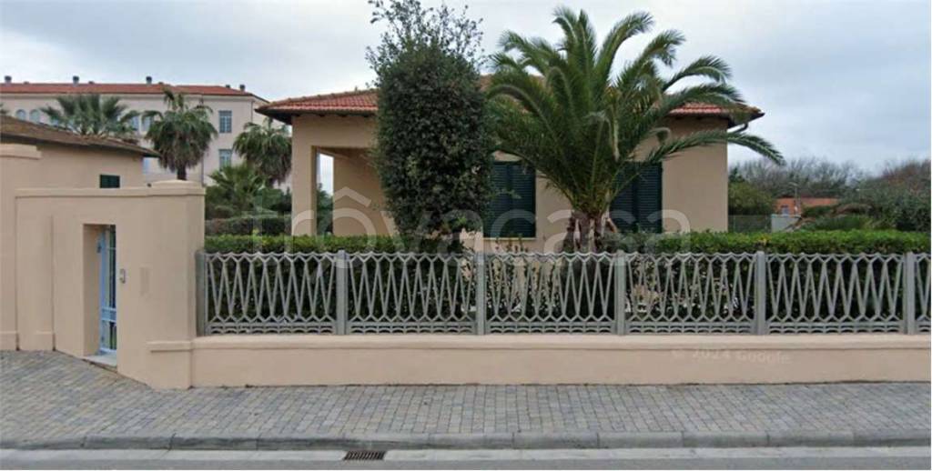appartamento in vendita a Pisa in zona Tirrenia
