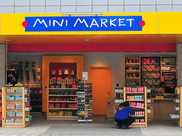 negozio in vendita a Pisa in zona Centro Storico