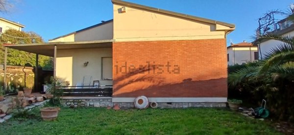 casa indipendente in vendita a Pisa