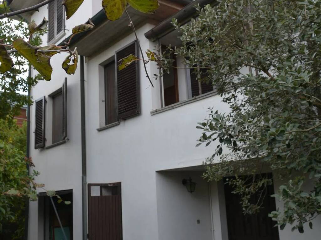 casa indipendente in vendita a Pisa in zona Porta a Lucca