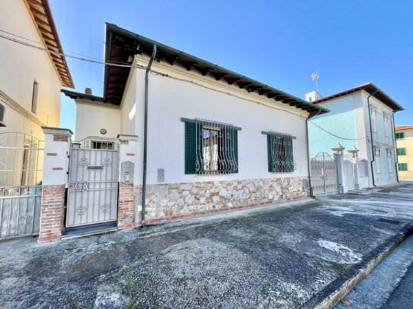 casa indipendente in vendita a Pisa in zona Marina di Pisa