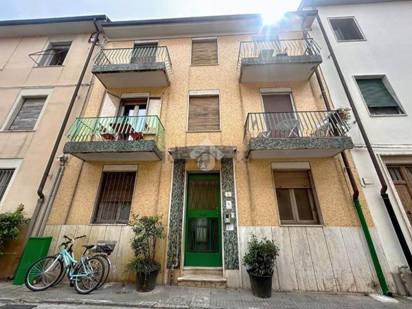 appartamento in vendita a Pisa in zona Stazione