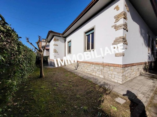 casa indipendente in vendita a Pisa in zona Porta a Lucca