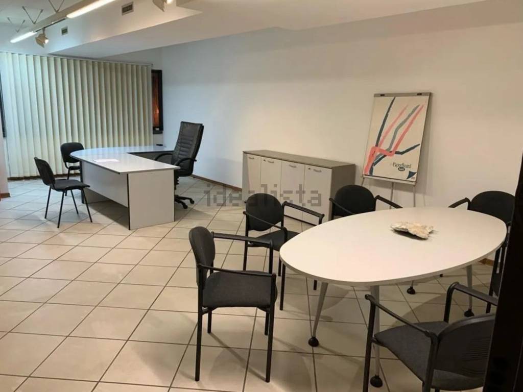 ufficio in vendita a Pisa in zona Porta Nuova