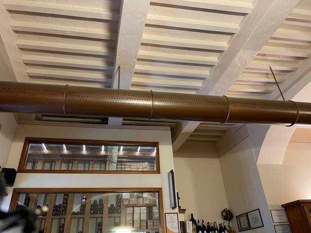 negozio in vendita a Pisa in zona Quartiere Santa Maria