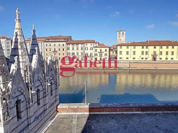 appartamento in vendita a Pisa in zona Lungarni