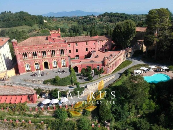 casa indipendente in vendita a Pisa in zona Centro Storico
