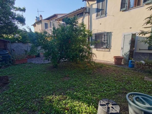 casa indipendente in vendita a Pisa in zona San Michele