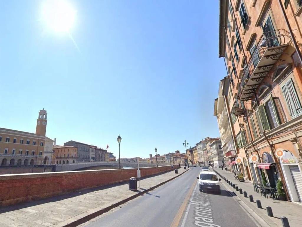 appartamento in vendita a Pisa in zona Lungarni