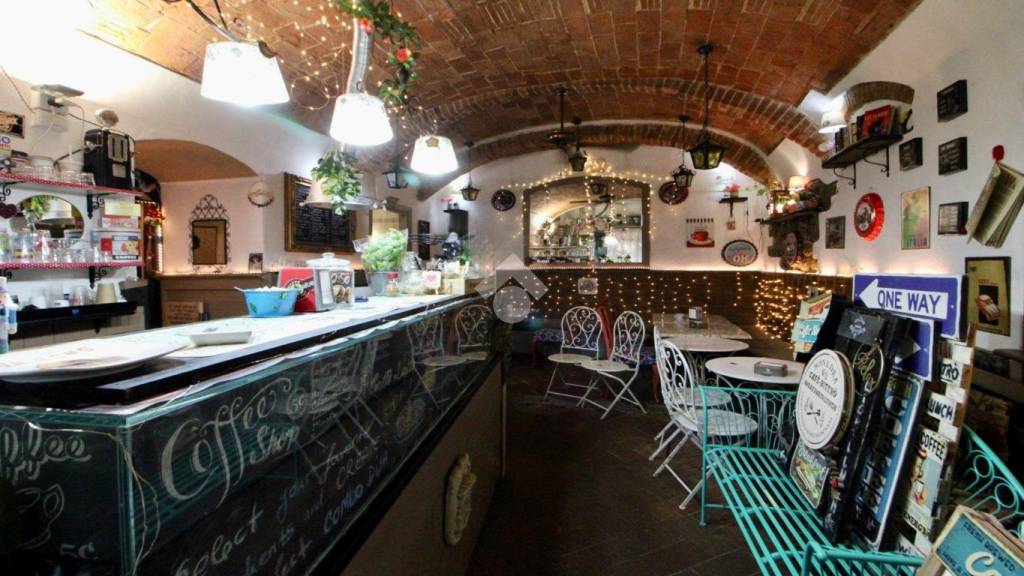 negozio in vendita a Pisa in zona Quartiere Santa Maria