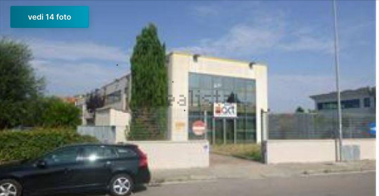 capannone in vendita a Pisa in zona Ospedaletto