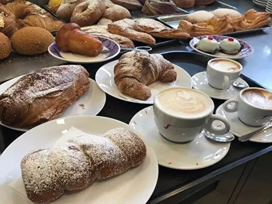 negozio in vendita a Pisa in zona Centro Storico