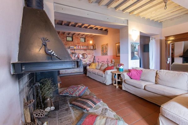 casale in vendita a Pisa