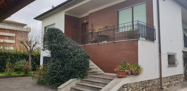 casa indipendente in vendita a Pisa