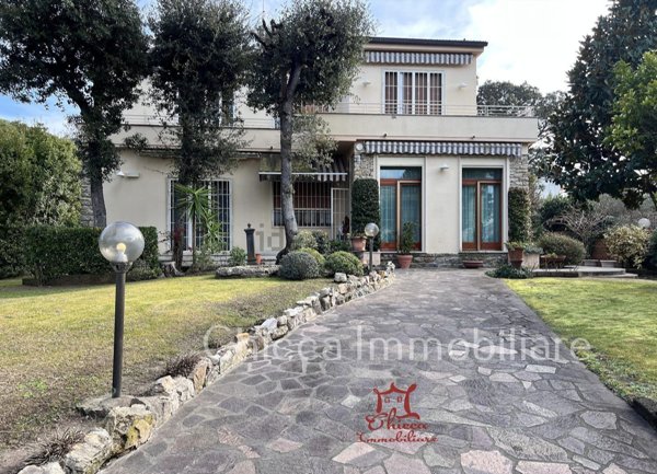 casa indipendente in vendita a Pisa in zona Tirrenia