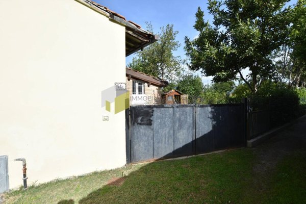 casa indipendente in vendita a Pisa in zona Oratoio