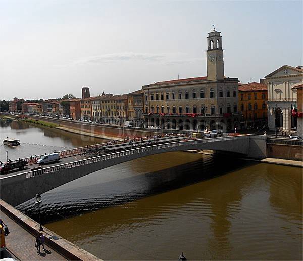 negozio in vendita a Pisa in zona Quartiere Santa Maria