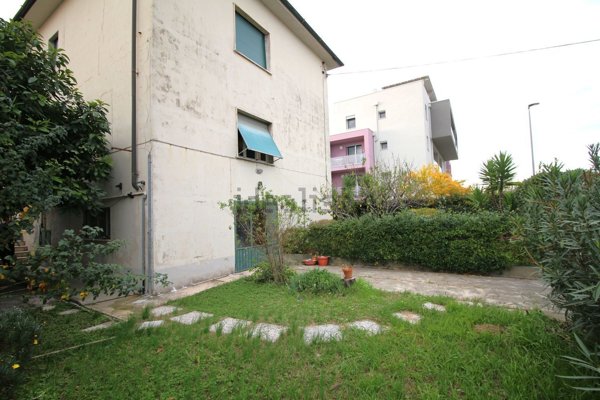 appartamento in vendita a Pisa in zona Porta Nuova