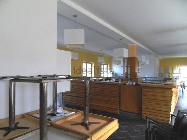 negozio in vendita a Pisa in zona Tirrenia