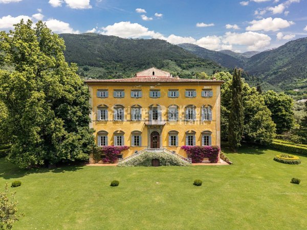 casa indipendente in vendita a Pisa in zona Centro Storico