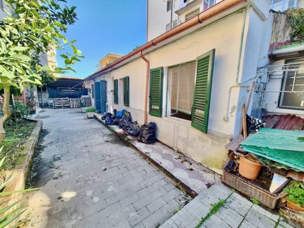 casa indipendente in vendita a Pisa in zona Cisanello