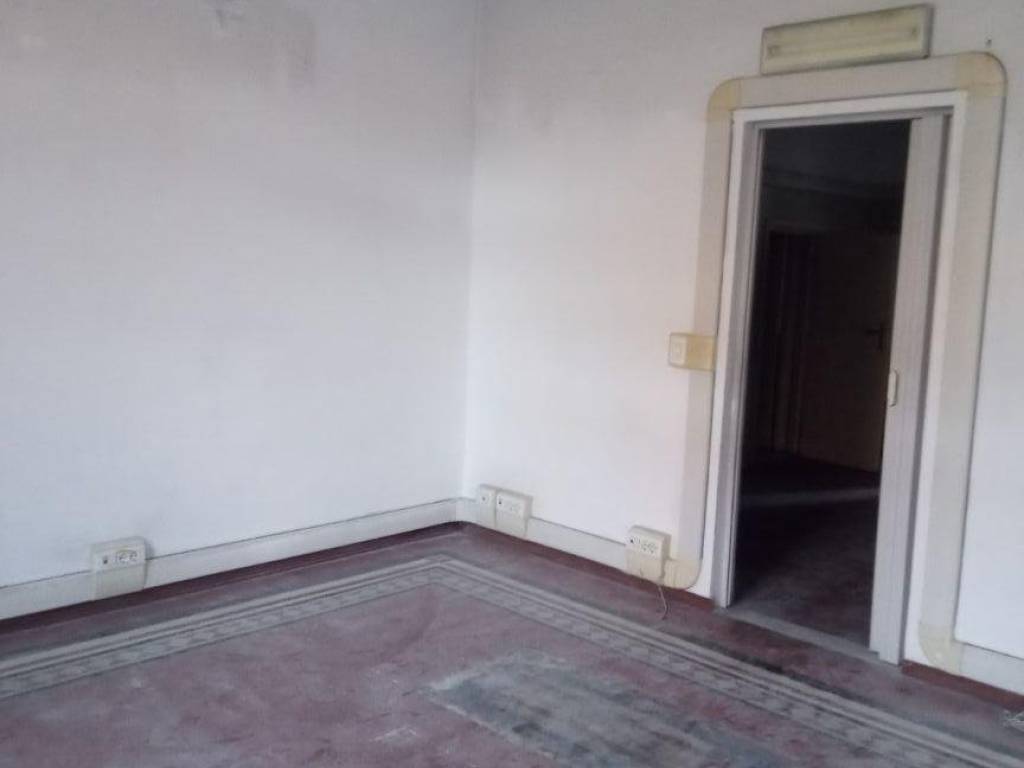 negozio in vendita a Pisa in zona Centro Storico