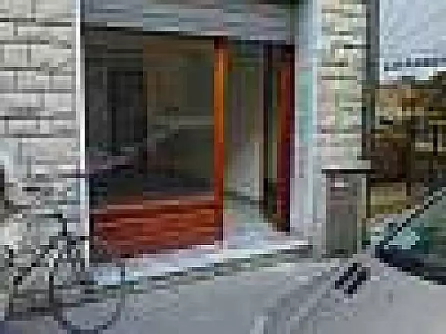 locale commerciale in vendita a Pisa in zona Stazione