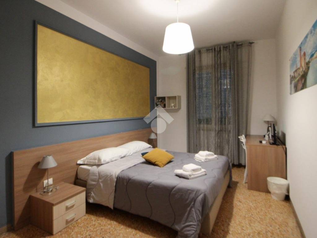 negozio in vendita a Pisa in zona Quartiere Santa Maria