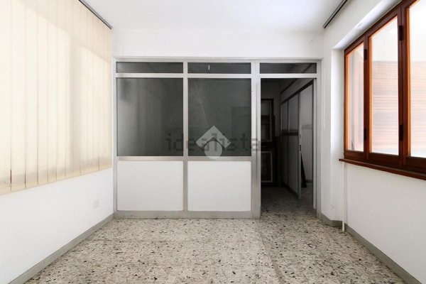 ufficio in vendita a Pisa in zona Stazione