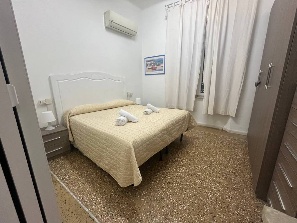 negozio in vendita a Pisa