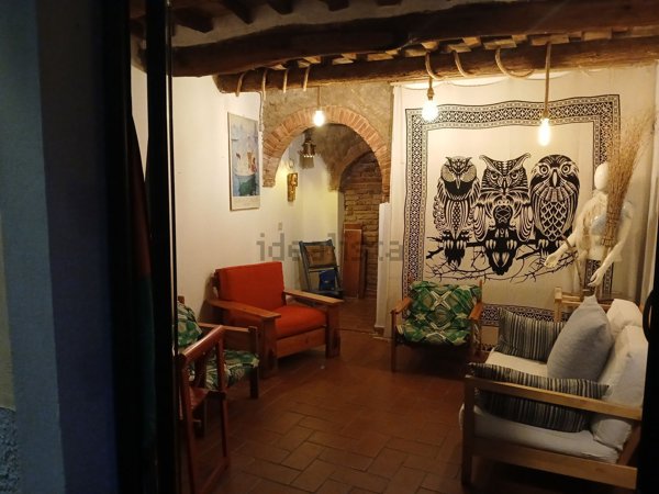 negozio in vendita a Pisa in zona Quartiere San Francesco