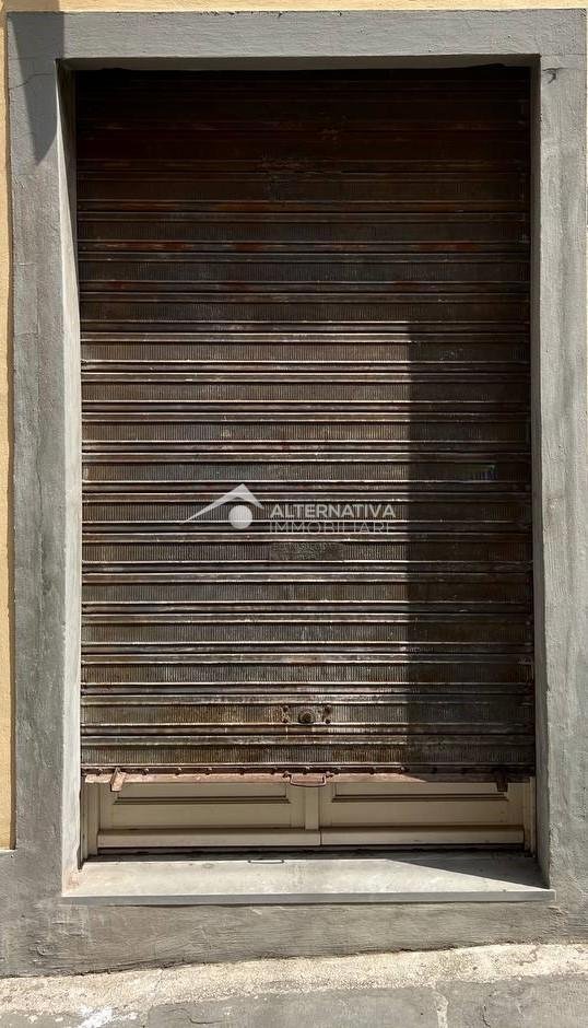 locale commerciale in vendita a Pisa in zona Centro Storico