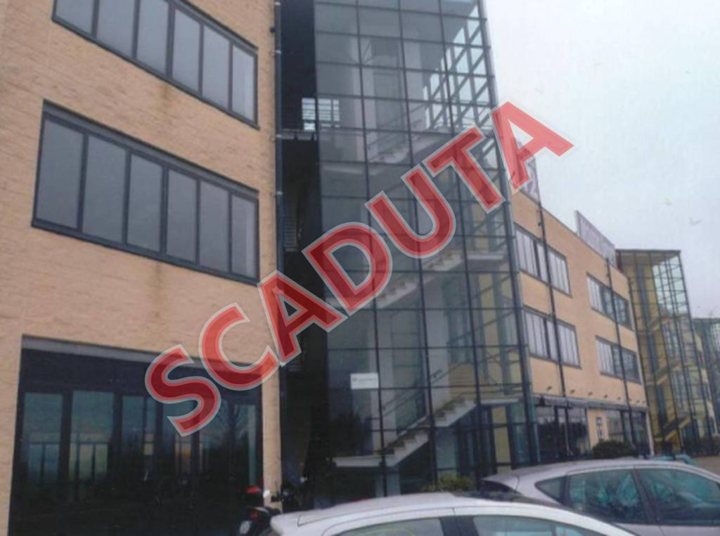 ufficio in vendita a Pisa in zona Ospedaletto