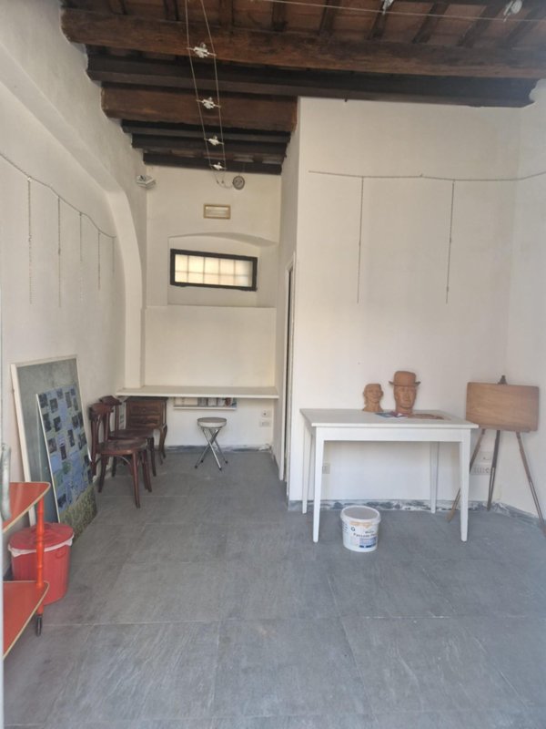 locale commerciale in vendita a Pisa in zona Quartiere San Francesco