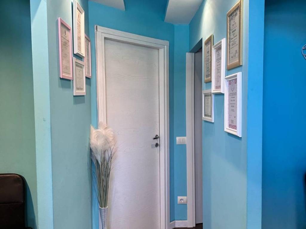 negozio in vendita a Pisa in zona Lungarni