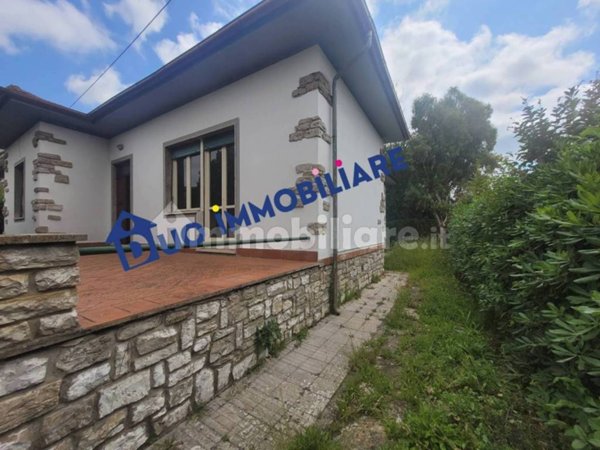 casa indipendente in vendita a Pisa in zona Porta a Lucca