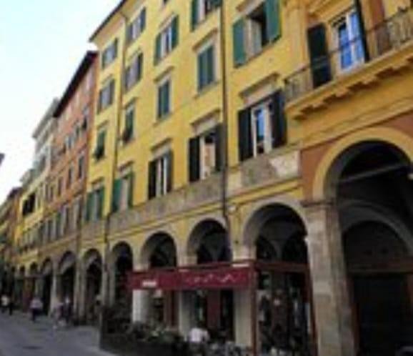 negozio in vendita a Pisa in zona Quartiere San Francesco