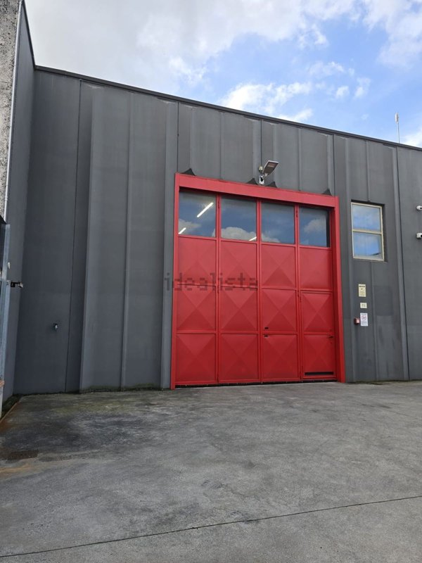 capannone in vendita a Pisa in zona Ospedaletto