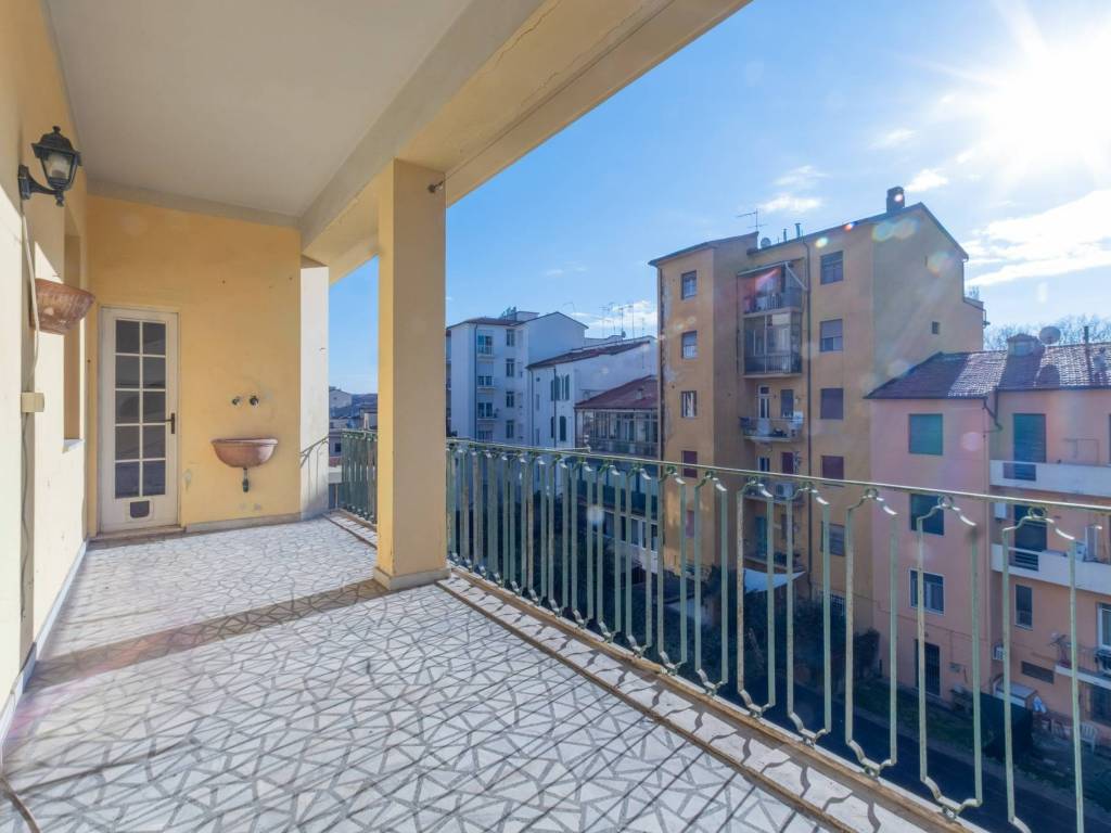 appartamento in vendita a Pisa in zona Quartiere Sant'Antonio