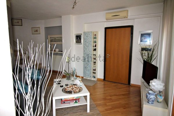 casa indipendente in vendita a Pisa in zona Porta a Mare