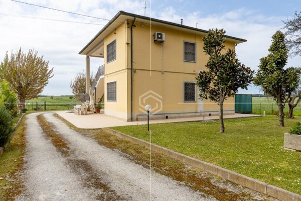 casa indipendente in vendita a Pisa in zona Coltano